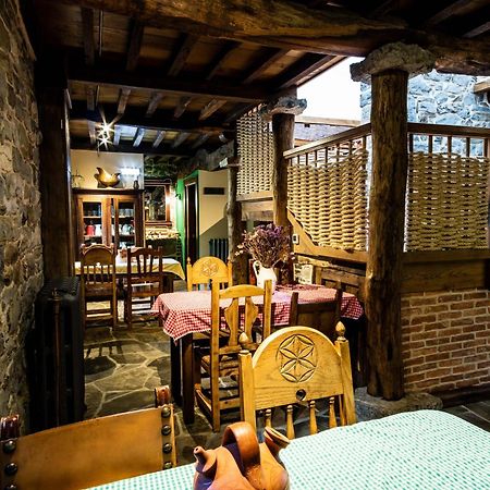Casona De El Castaniu Hotel Serrapio ภายนอก รูปภาพ