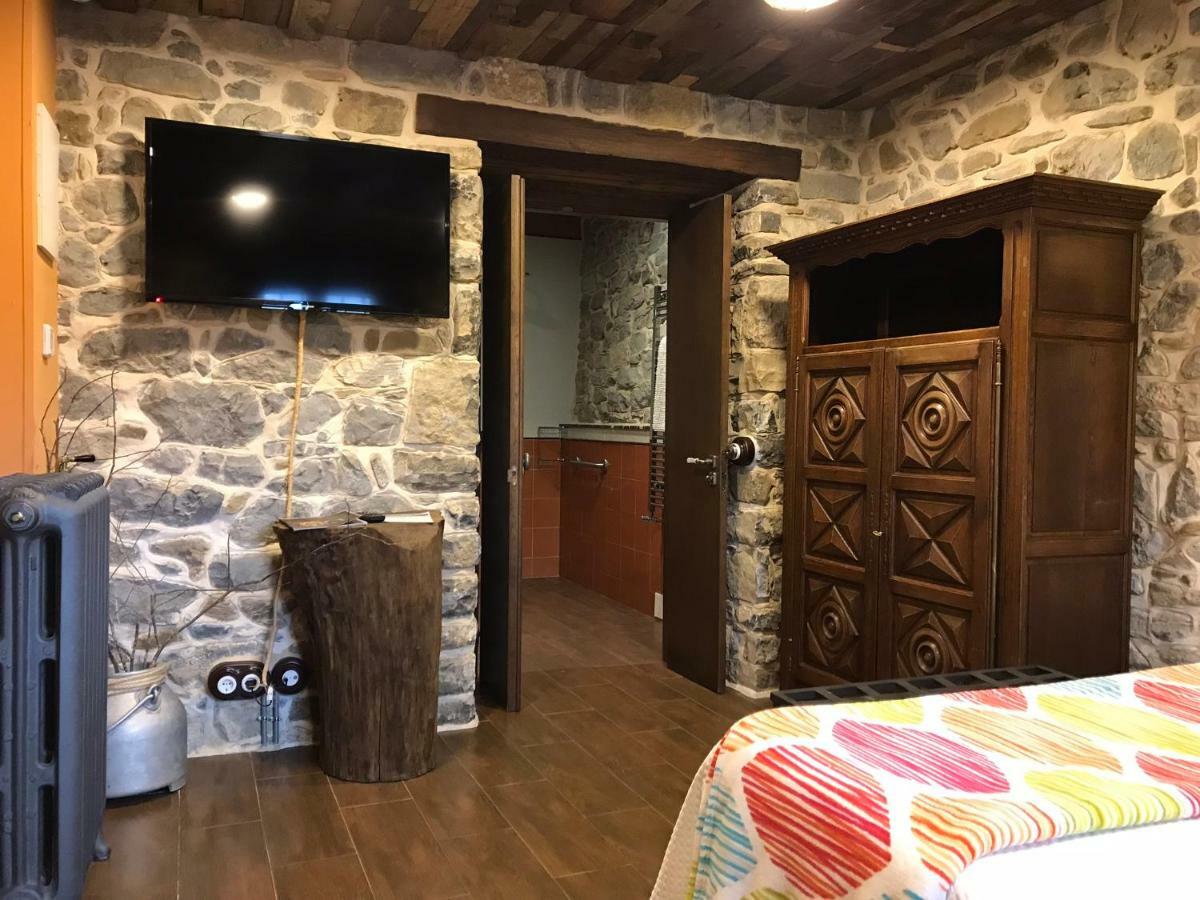 Casona De El Castaniu Hotel Serrapio ภายนอก รูปภาพ